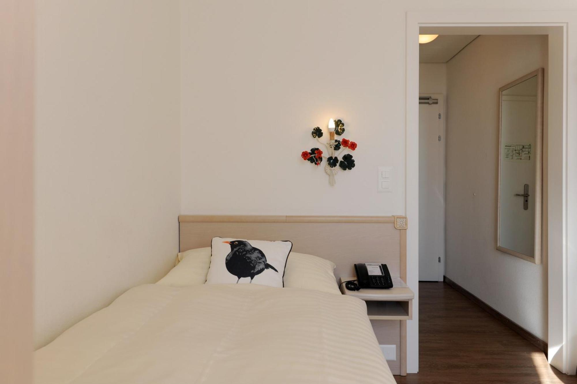 Hotel Beausite Unterseen Номер фото
